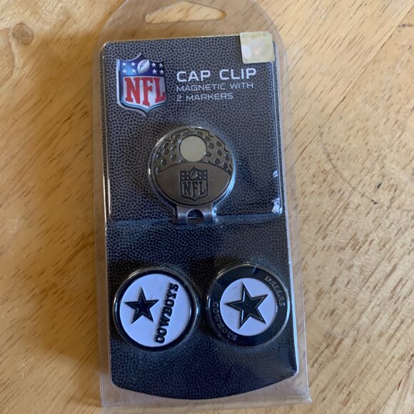 NIB NFL Dallas Cowboys Golf Cap Clip with 2 Magnetic Ball Markers - Team Golf - Picture 1 of 3